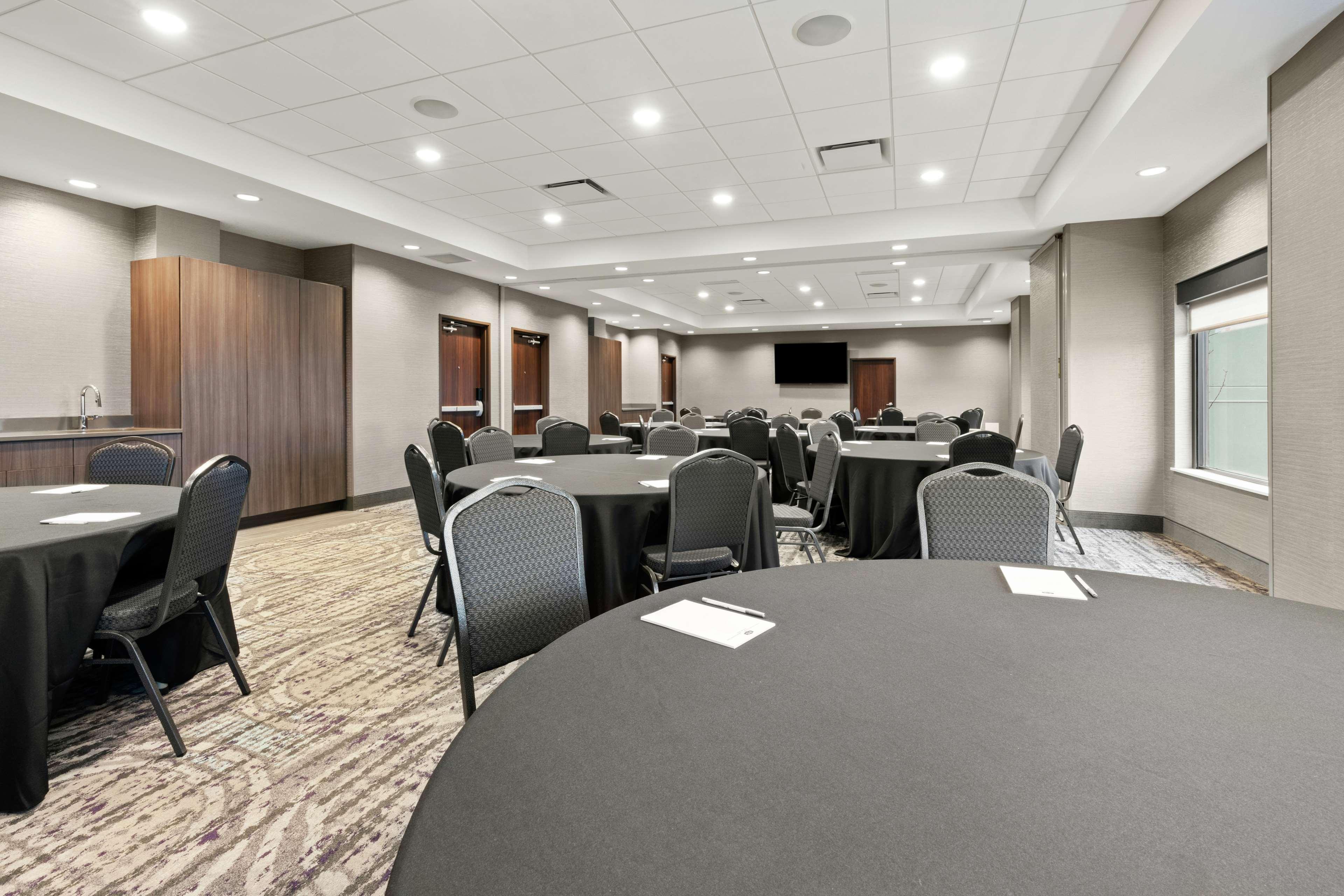 Hampton Inn & Suites Spokane Downtown-South Экстерьер фото