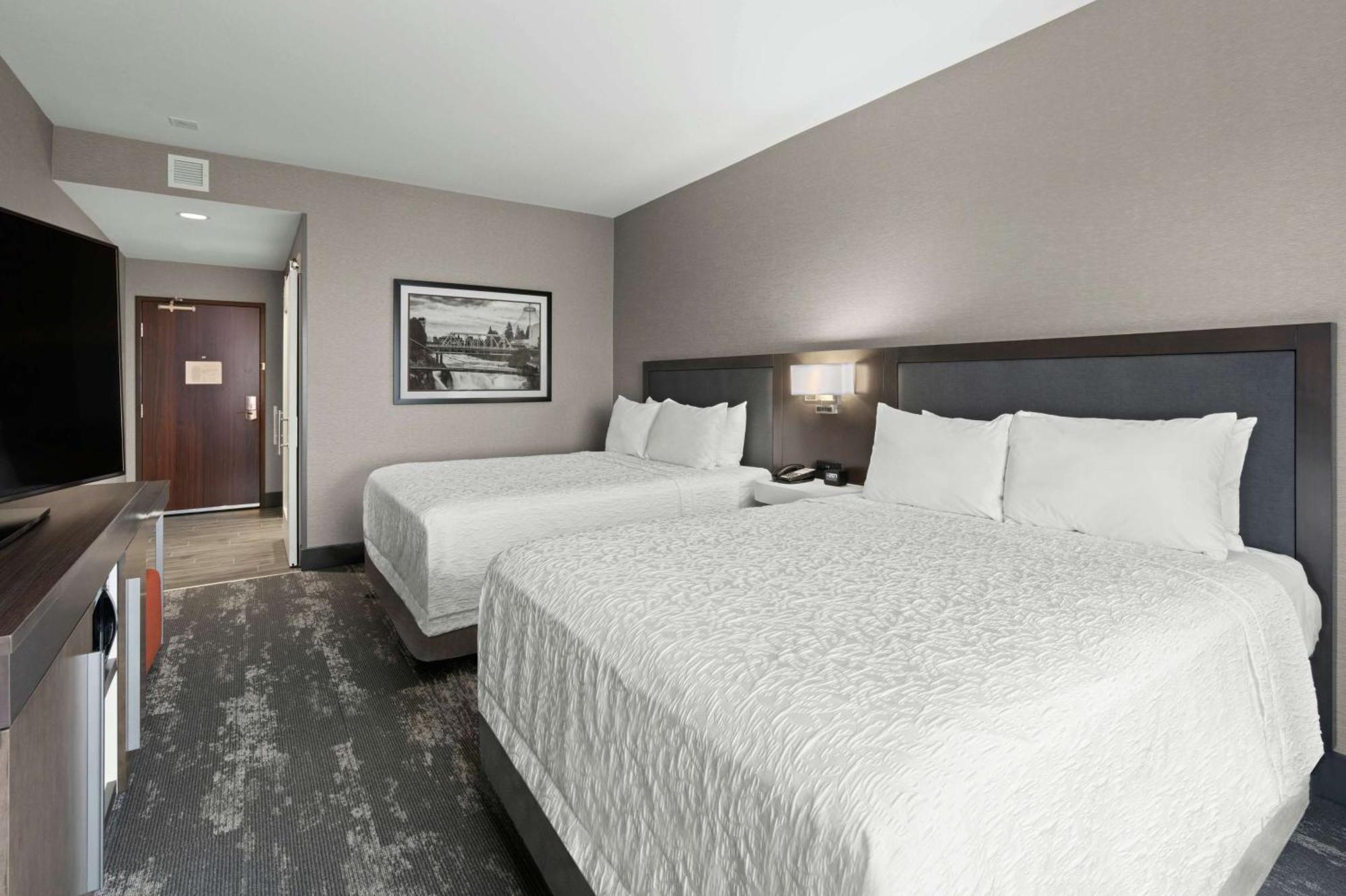 Hampton Inn & Suites Spokane Downtown-South Экстерьер фото