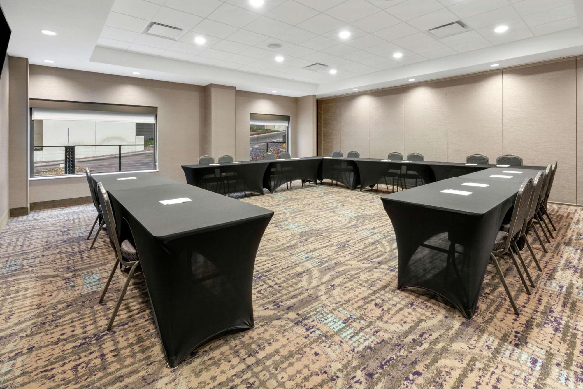 Hampton Inn & Suites Spokane Downtown-South Экстерьер фото